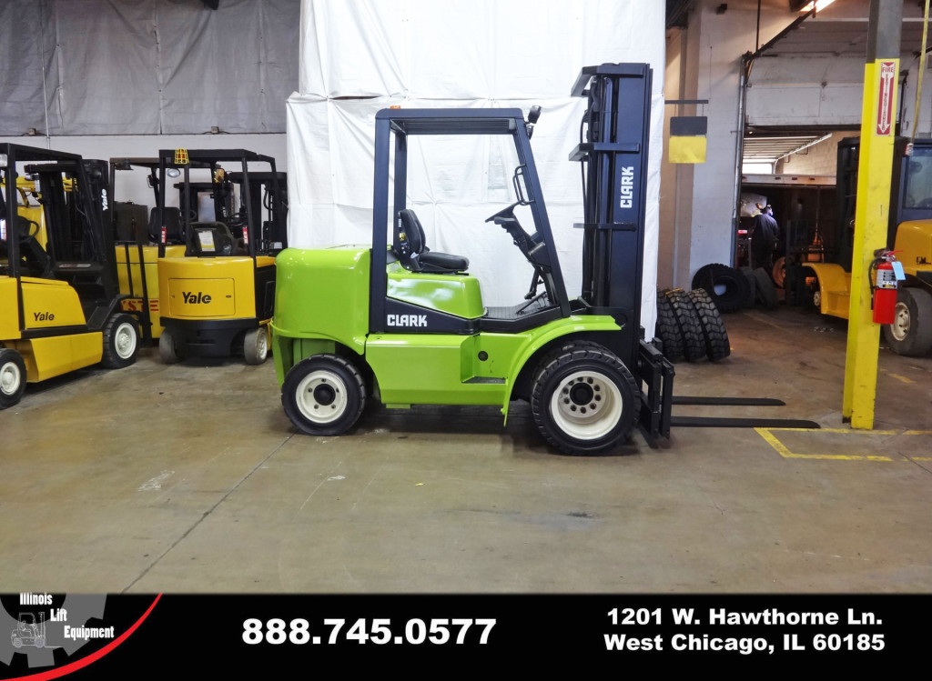 1999 Clark CGP40 Forklift on Sale in Kansas