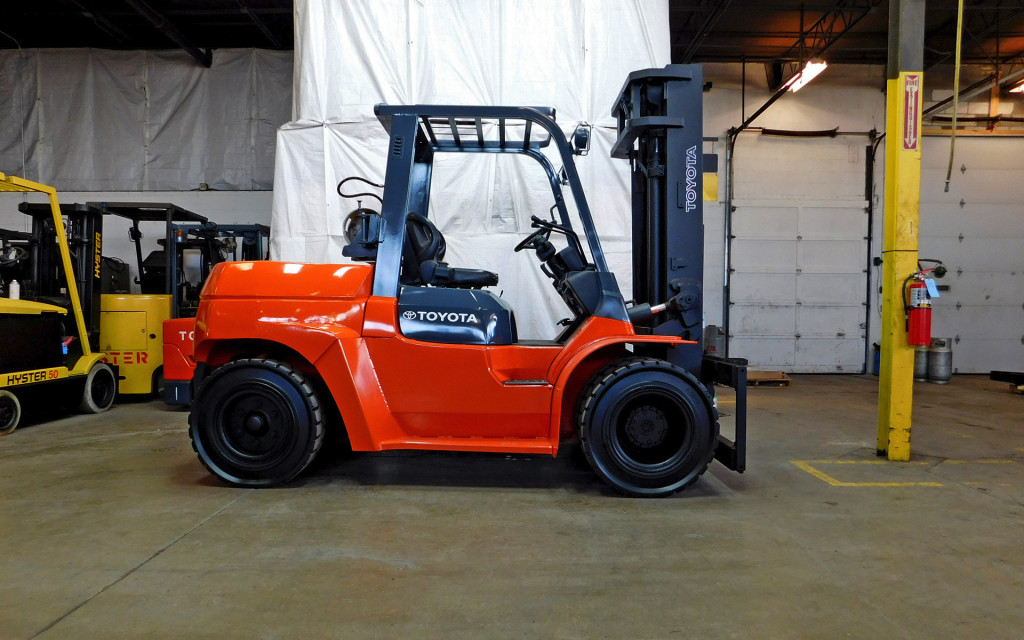 2006 Toyota 7FGU70 Forklift on Sale in Kansas