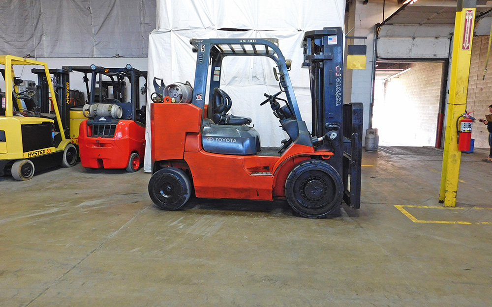  2012 Toyota 7FGCU55-BCS Forklift on Sale in Kansas