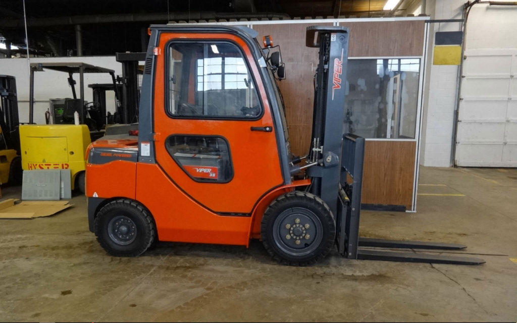  2016 Viper FD35 Full Cab Forklift on Sale in Kansas