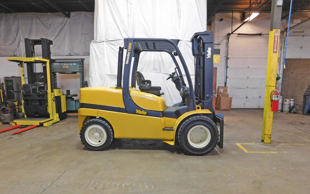  2013 Yale GDP110VX Forklift on Sale in Kansas